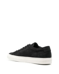Мужские черные замшевые низкие кеды от Common Projects
