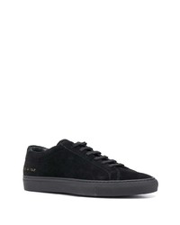 Мужские черные замшевые низкие кеды от Common Projects