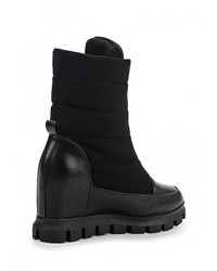 Черные замшевые полусапоги от Betsy