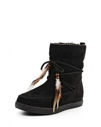 Черные замшевые полусапоги от Nio Nio