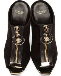 Черные замшевые сабо от Versace