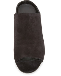 Черные замшевые сабо от 3.1 Phillip Lim