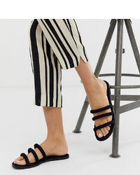 Черные замшевые сандалии на плоской подошве от New Look