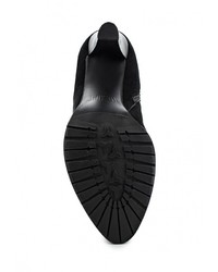 Черные замшевые сапоги от Ascalini