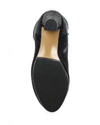 Черные замшевые сапоги от Elita