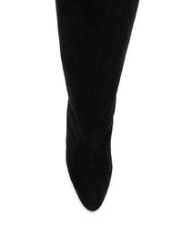 Черные замшевые сапоги от Manolo Blahnik