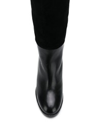 Черные замшевые сапоги от Stuart Weitzman