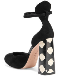 Черные замшевые туфли с геометрическим рисунком от Sophia Webster
