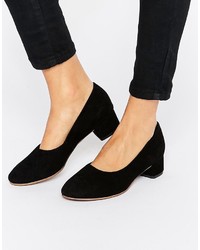 Черные замшевые туфли от Vagabond