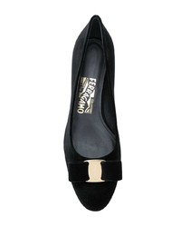 Черные замшевые туфли от Salvatore Ferragamo