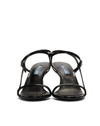 Черные кожаные босоножки на каблуке от Prada