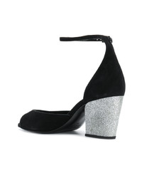 Черные кожаные босоножки на каблуке от Pierre Hardy