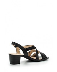 Черные кожаные босоножки на каблуке от Caprice