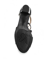 Черные кожаные босоножки на каблуке от Caprice