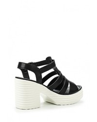 Черные кожаные босоножки на каблуке от Elche