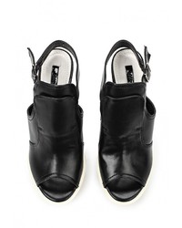 Черные кожаные босоножки на каблуке от LOST INK