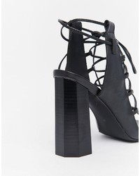 Черные кожаные босоножки на каблуке от Senso