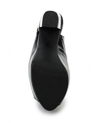 Черные кожаные босоножки на каблуке от Tulipano