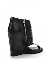 Черные кожаные босоножки на танкетке от Ash