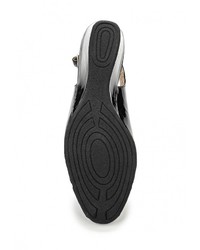 Черные кожаные босоножки на танкетке от Caprice