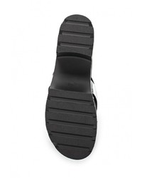 Женские черные кожаные босоножки от Clowse