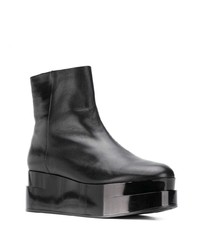 Черные кожаные ботильоны на танкетке от Clergerie