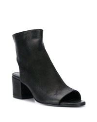 Черные кожаные ботильоны с вырезом от Strategia