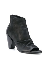 Черные кожаные ботильоны с вырезом от Strategia