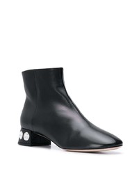 Черные кожаные ботильоны с украшением от Miu Miu