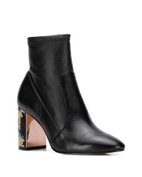 Черные кожаные ботильоны с украшением от Sophia Webster