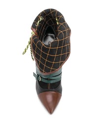 Черные кожаные ботильоны с украшением от Carven