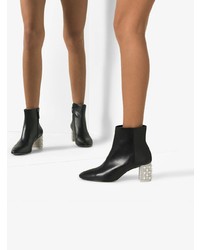 Черные кожаные ботильоны с украшением от Sophia Webster