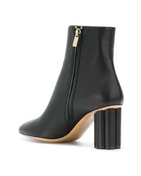 Черные кожаные ботильоны от Salvatore Ferragamo