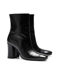 Черные кожаные ботильоны от Dorateymur