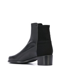 Черные кожаные ботильоны от Stuart Weitzman