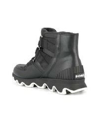 Черные кожаные ботильоны от Sorel