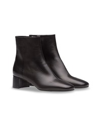 Черные кожаные ботильоны от Prada