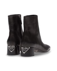 Черные кожаные ботильоны от Prada