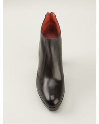 Черные кожаные ботильоны от Santoni