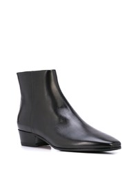 Черные кожаные ботильоны от Santoni