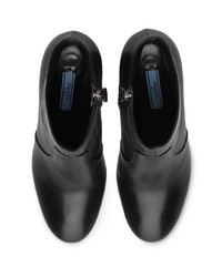 Черные кожаные ботильоны от Prada