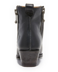 Черные кожаные ботильоны от Frye