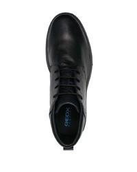 Черные кожаные ботинки дезерты от Geox