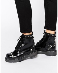 Женские черные кожаные ботинки на шнуровке с шипами от T.U.K.