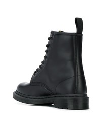 Женские черные кожаные ботинки на шнуровке от Dr. Martens