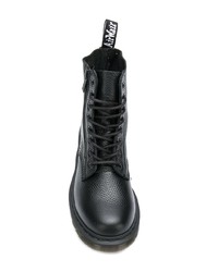 Женские черные кожаные ботинки на шнуровке от Dr. Martens