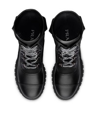 Женские черные кожаные ботинки на шнуровке от Prada