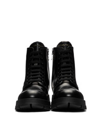 Женские черные кожаные ботинки на шнуровке от Prada