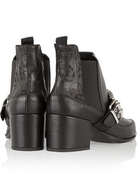 Женские черные кожаные ботинки челси с украшением от MCQ