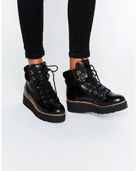 Женские черные кожаные ботинки от Aldo